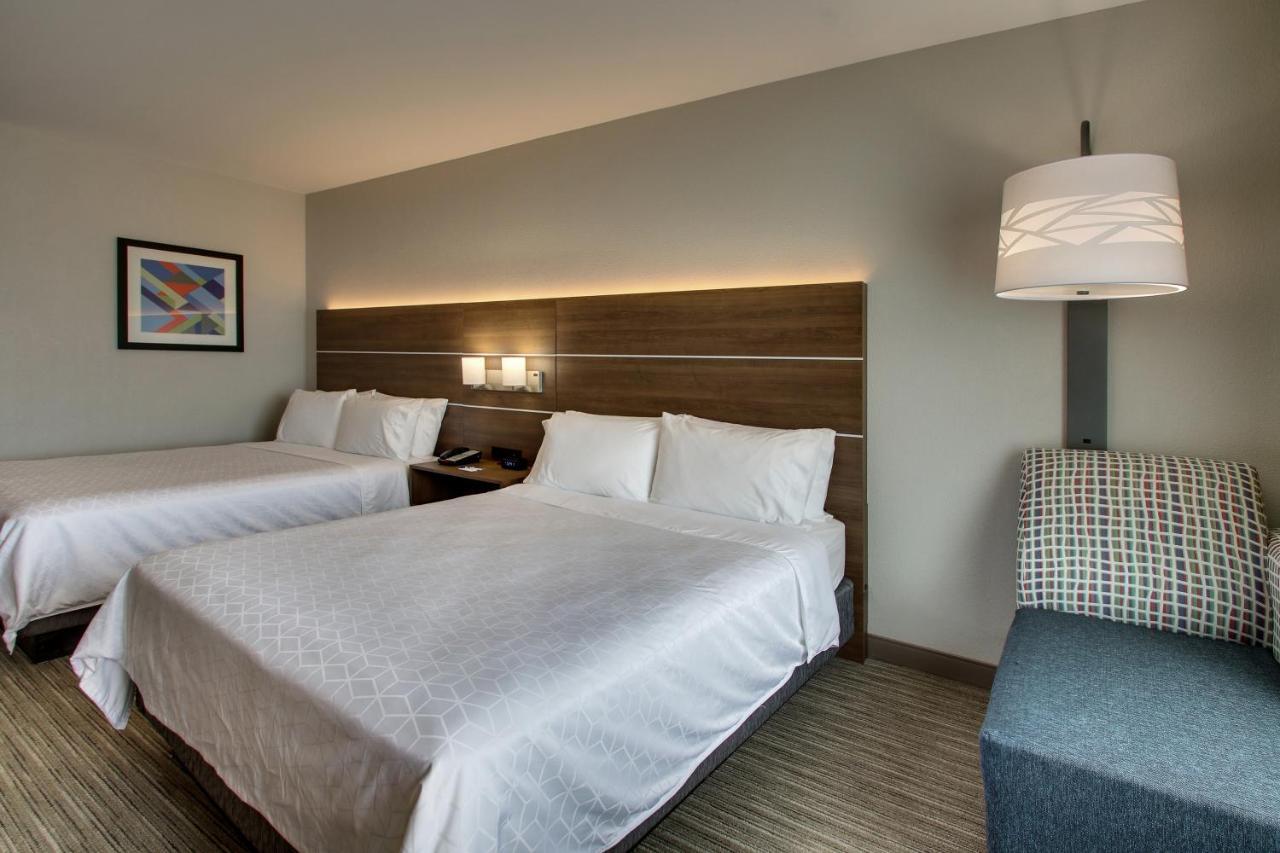 Express & Waukegan/gurnee By Ihg 2* Waukegan
