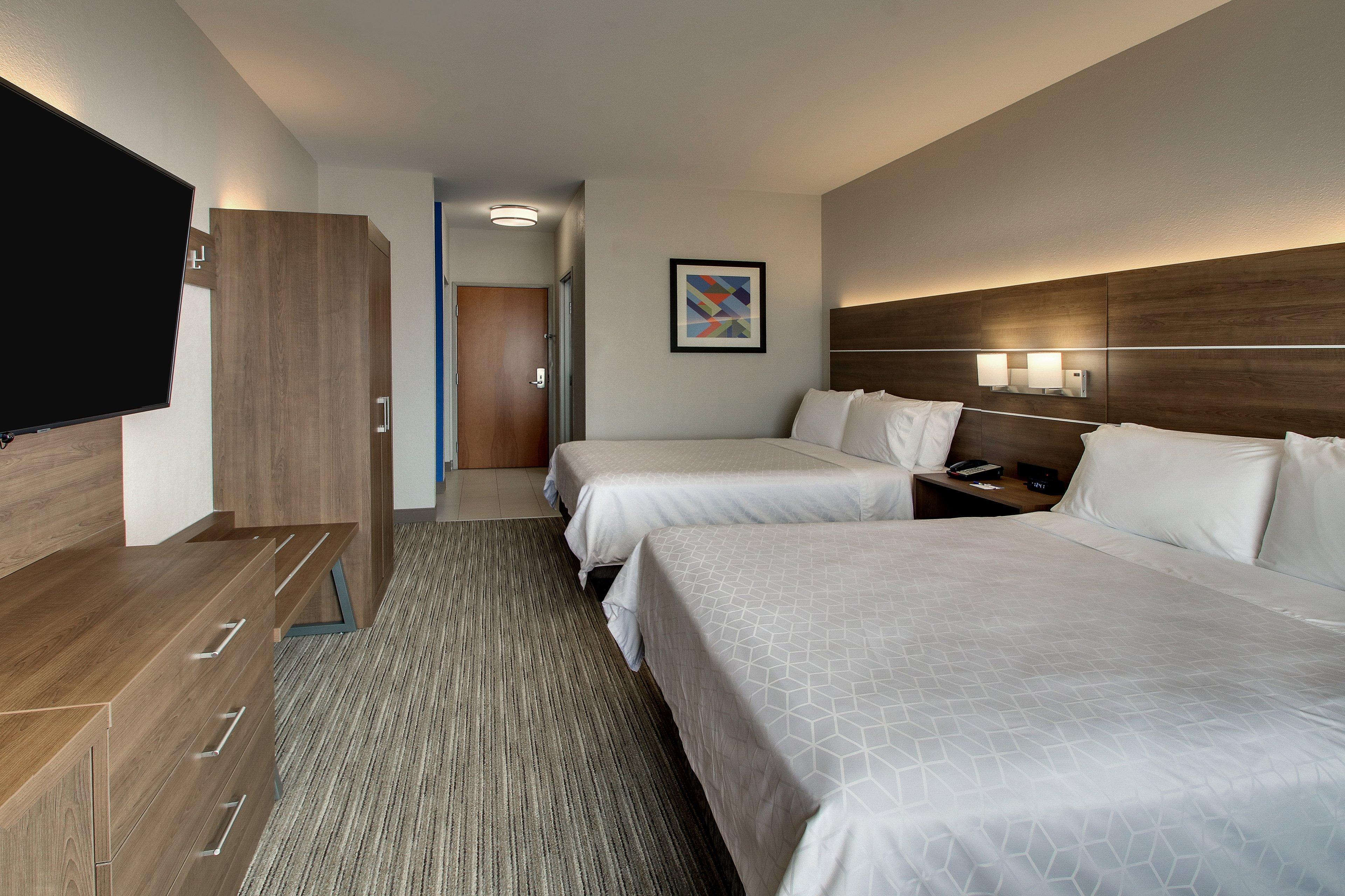 Express & Waukegan/gurnee By Ihg Waukegan