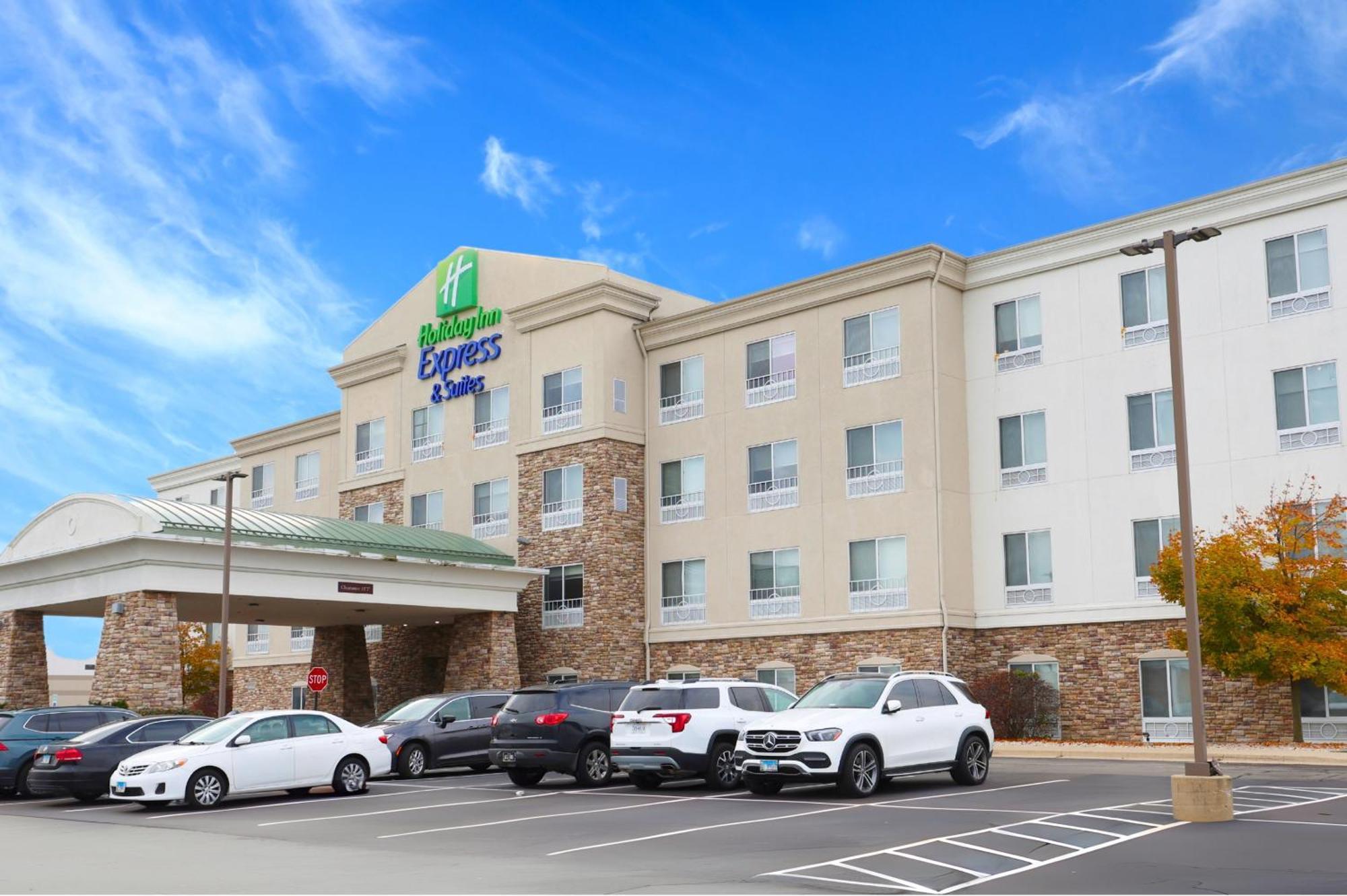 Express & Waukegan/gurnee By Ihg Hotel Waukegan