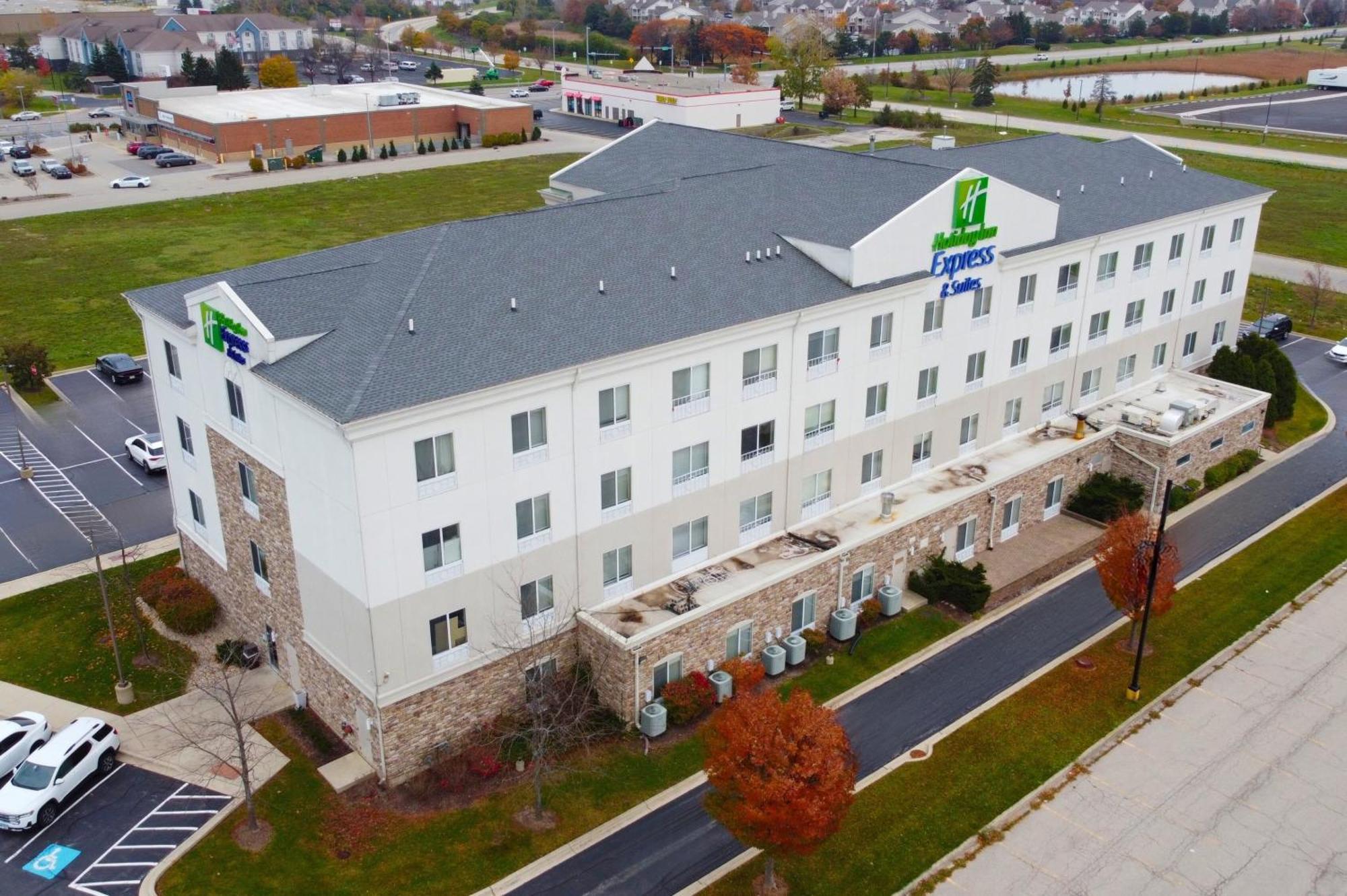 Express & Waukegan/gurnee By Ihg Hotel Waukegan