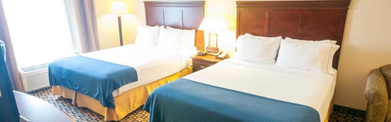 Express & Waukegan/gurnee By Ihg Waukegan