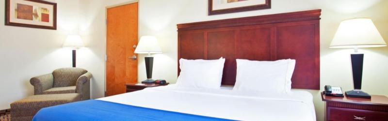 Express & Waukegan/gurnee By Ihg Waukegan