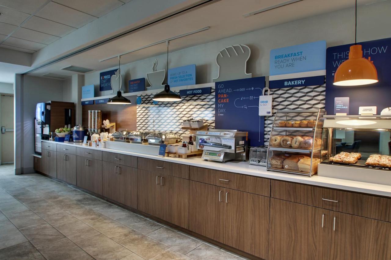 Hotel Express & Waukegan/gurnee By Ihg